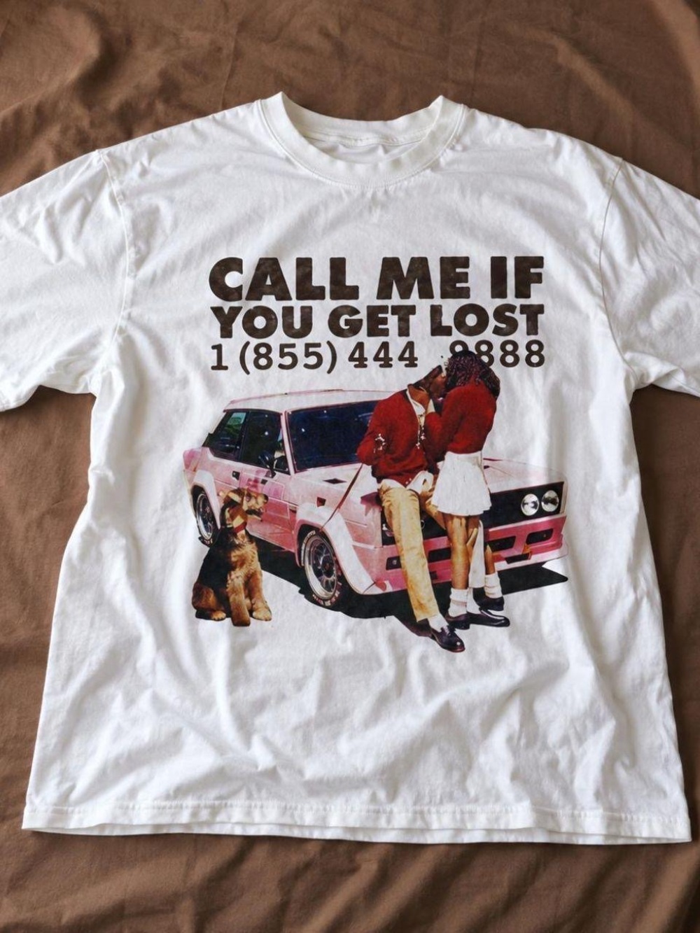 Gildan White Graphic Tee with Pink Car and Brown Print